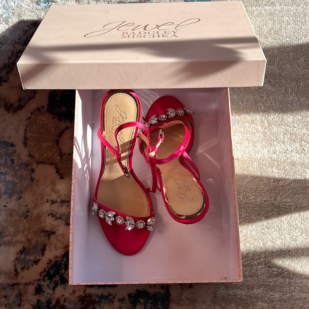 Badgley Mischka Jewel Hot Pink Satin Heels